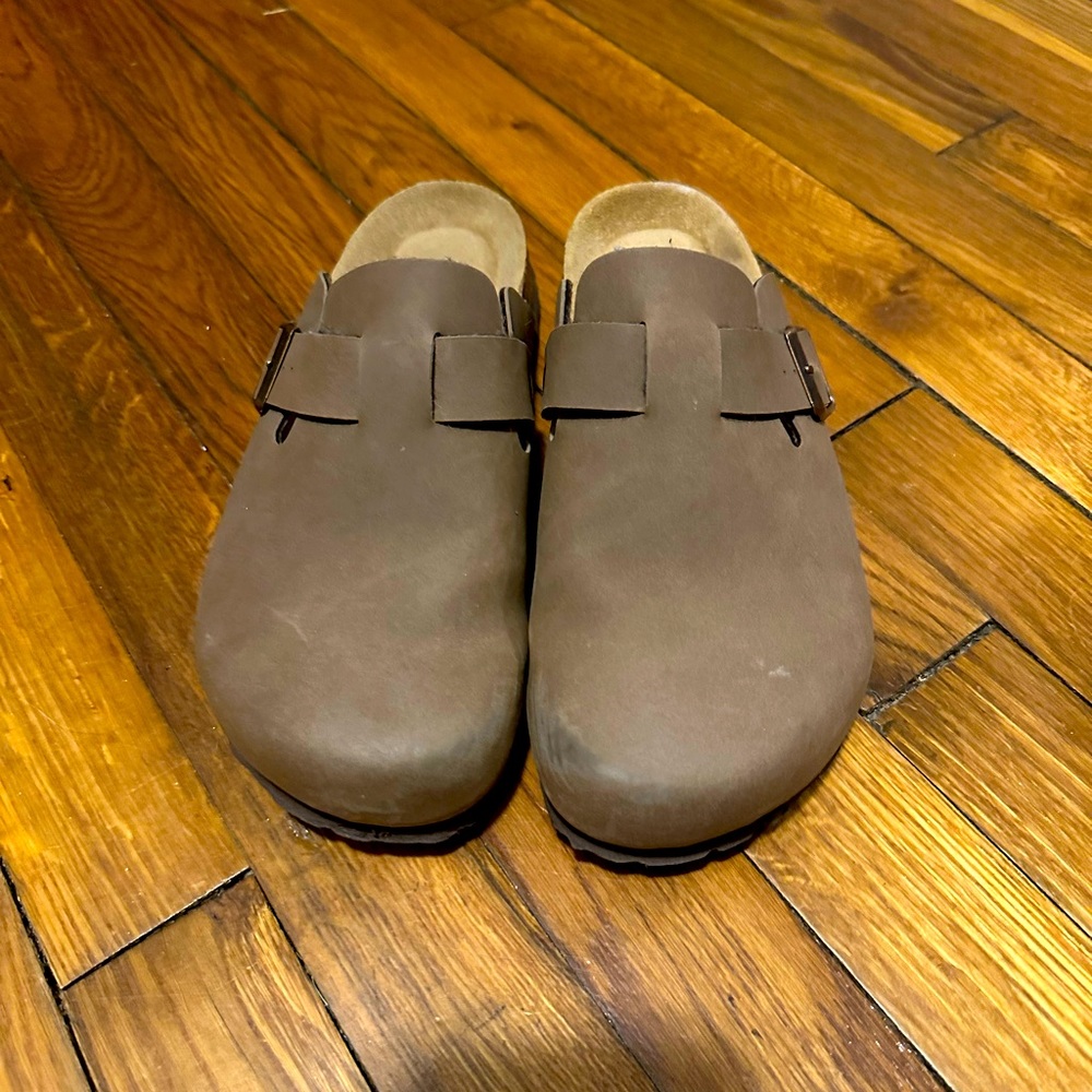 Cushionaire “Birkenstock” Clogs